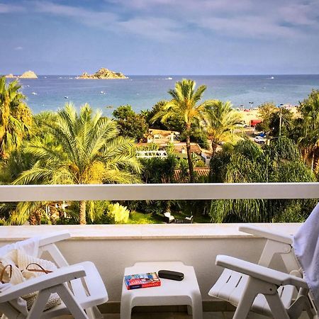 Hotel Mediterraneo ซานตามาเรีย นาวาร์เรเซ ภายนอก รูปภาพ