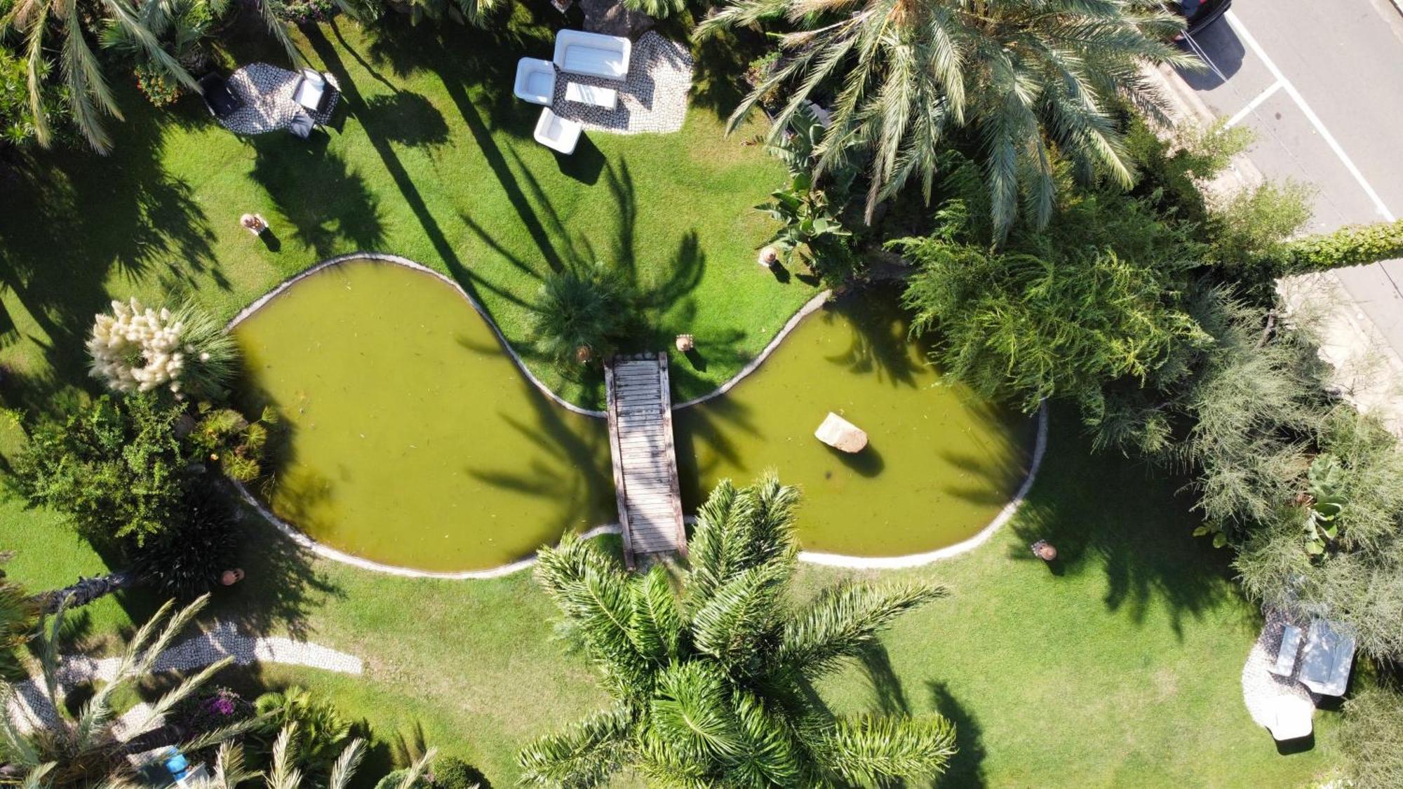 Hotel Mediterraneo ซานตามาเรีย นาวาร์เรเซ ภายนอก รูปภาพ