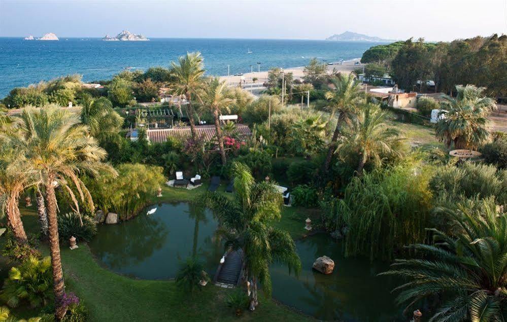 Hotel Mediterraneo ซานตามาเรีย นาวาร์เรเซ ภายนอก รูปภาพ